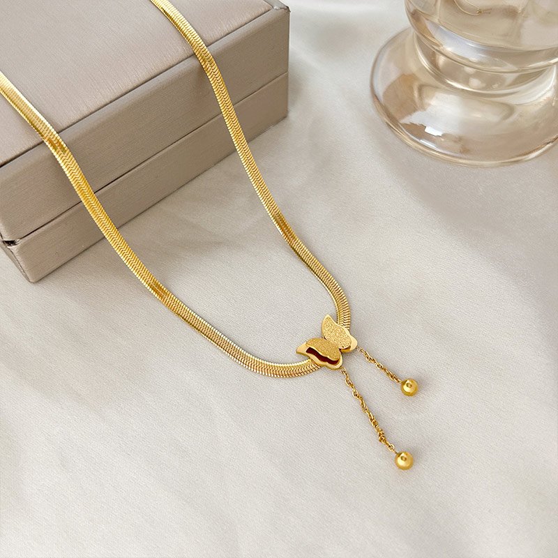 Fashion Exquisite Gold Color Butterfly Tassel Pendant Necklace for Women Simple Metal Style Ladies Party Jewelry Birthday Gift