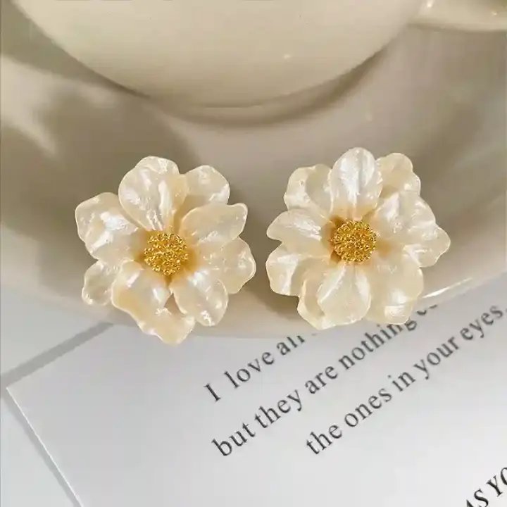 Elegant White Flower Stud Earrings Golden Stamen for Women Big Double Layer Gardenia Earrings